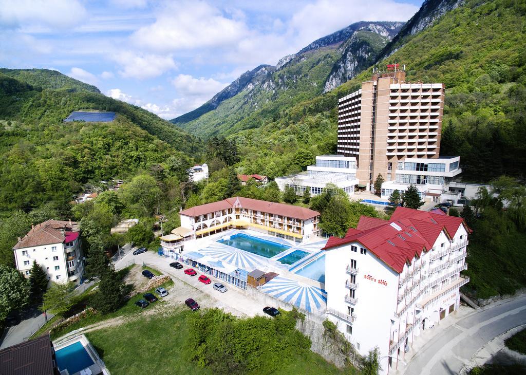 Sara'S Sons Hotel Băile Herculane Exterior foto